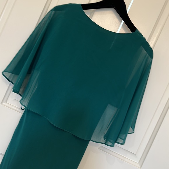 Erin Featherston Hunter Emerald Forest Green Chiffon Maxi Gown Size 6 New w/ tag - Picture 6 of 6